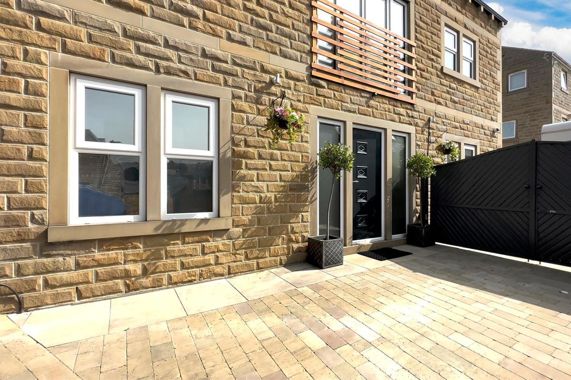 *Rd7C* For Your Most Relaxed & Cosy Stay + Free Parking + Free Fast Wifi * Batley Exterior photo